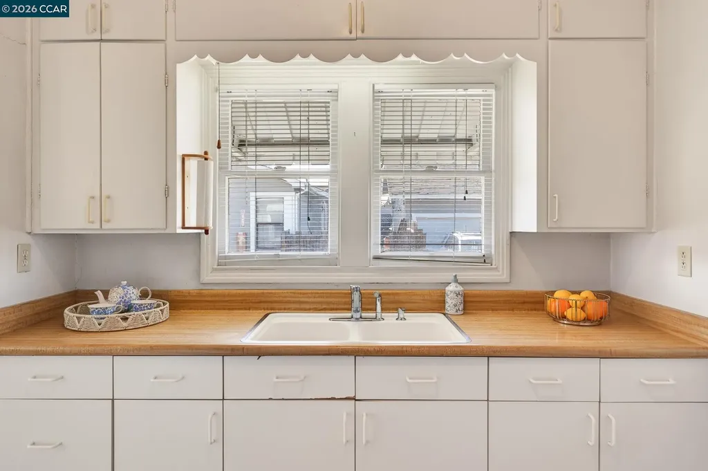 1516 C Street Antioch CA 94509