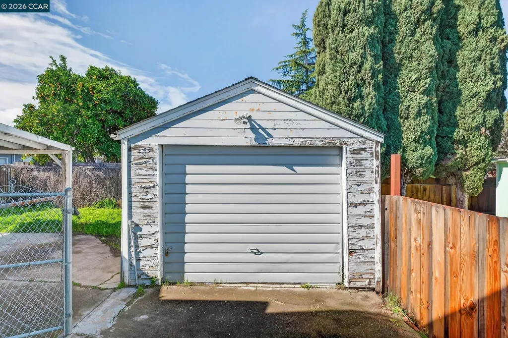 1516 C Street Antioch CA 94509