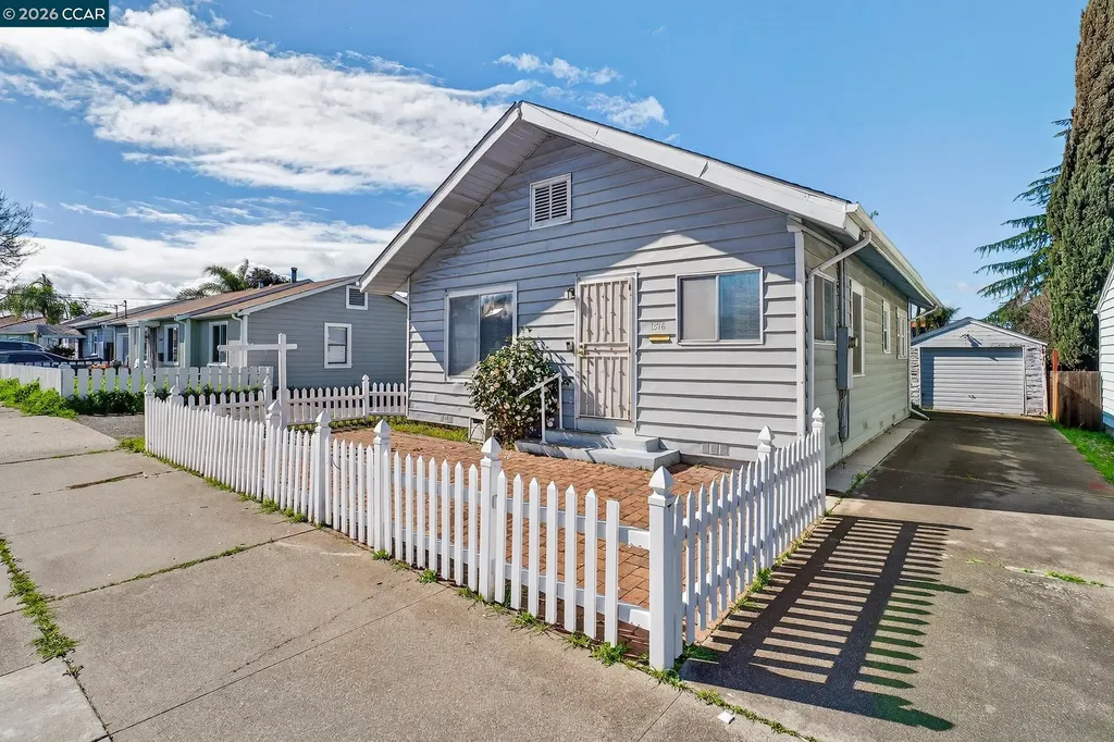 1516 C Street Antioch CA 94509