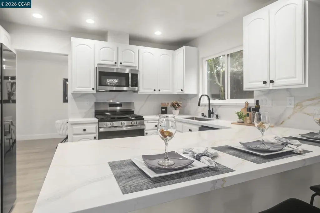 222 Donegal Way Martinez CA 94553