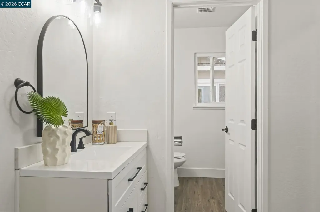 222 Donegal Way Martinez CA 94553