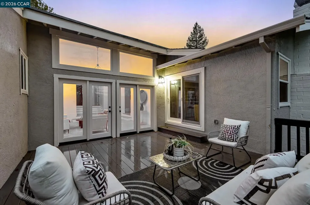 222 Donegal Way Martinez CA 94553