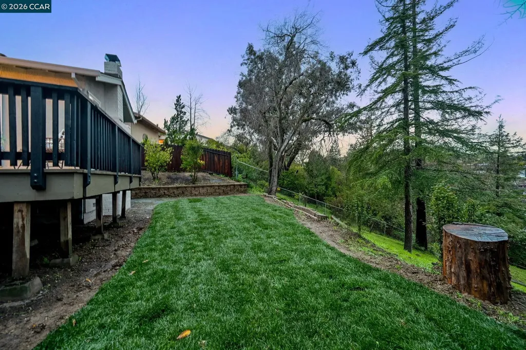 222 Donegal Way Martinez CA 94553