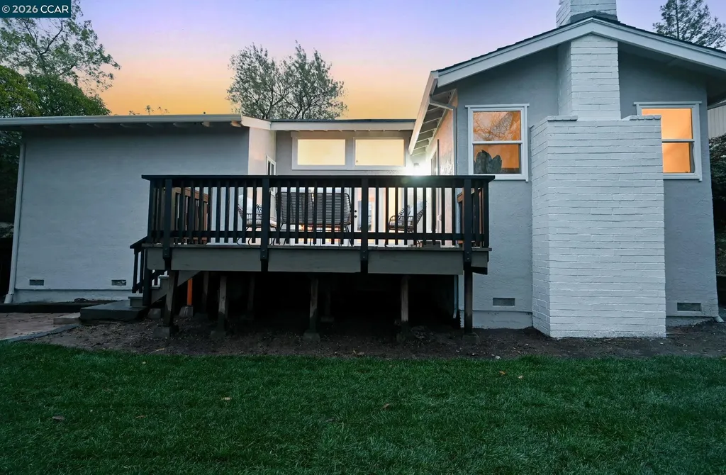 222 Donegal Way Martinez CA 94553