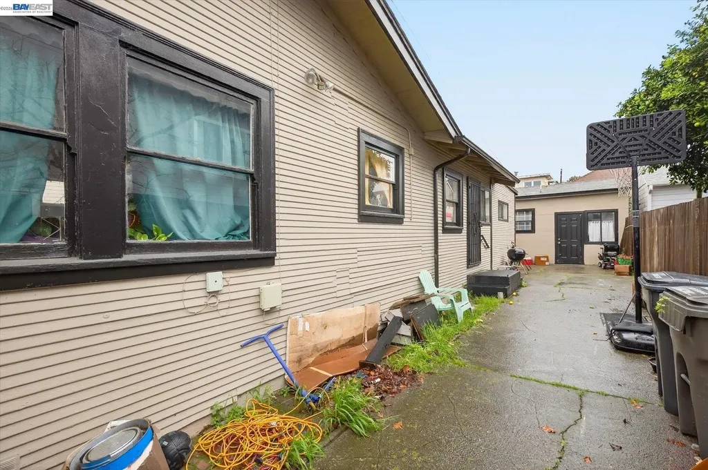 2724 22nd Street Oakland CA 94601