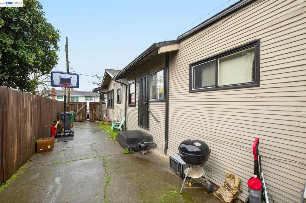 2724 22nd Street Oakland CA 94601