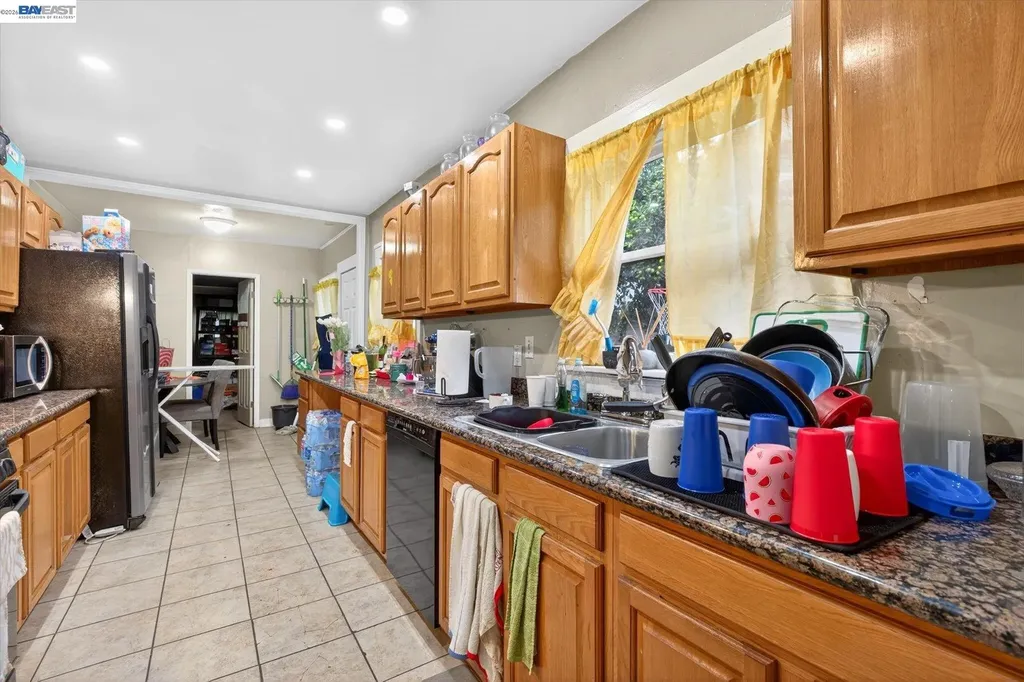 2724 22nd Street Oakland CA 94601