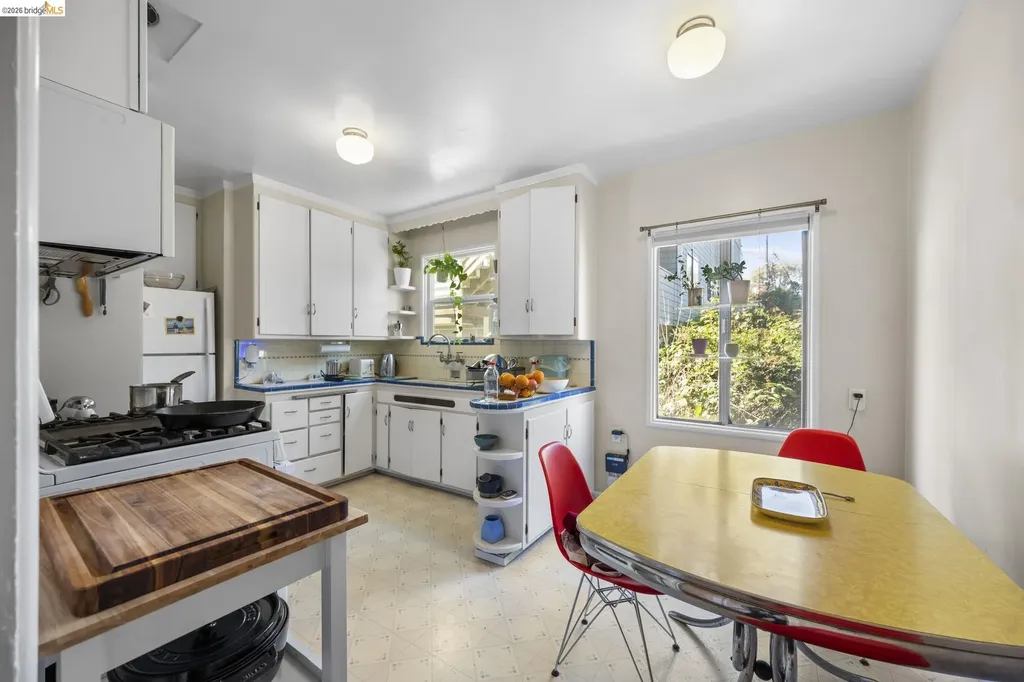 367 41st Street Oakland CA 94609