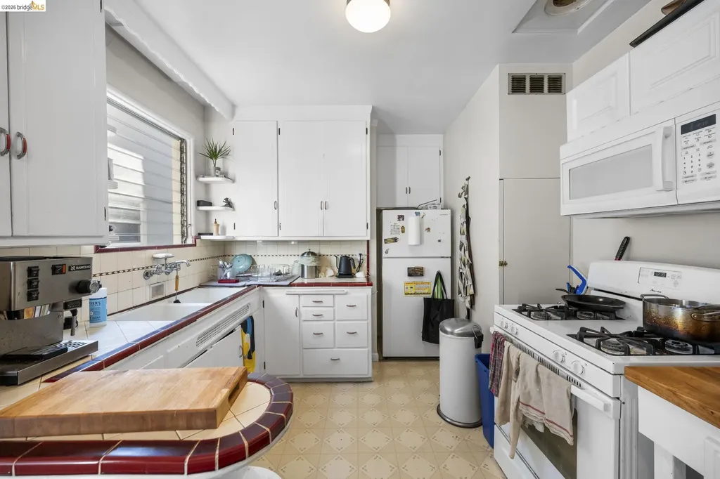 367 41st Street Oakland CA 94609