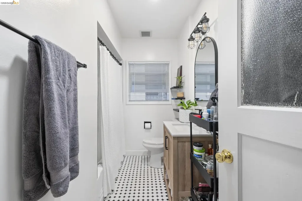 359 41st Street Oakland CA 94609