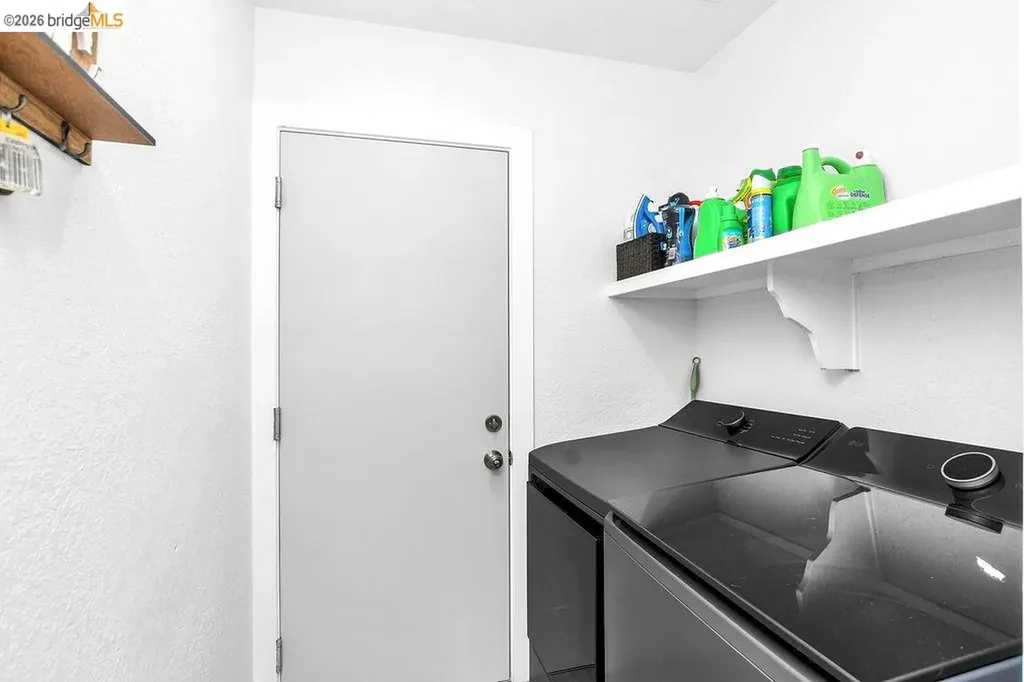 215 Spindrift Oakley CA 94561