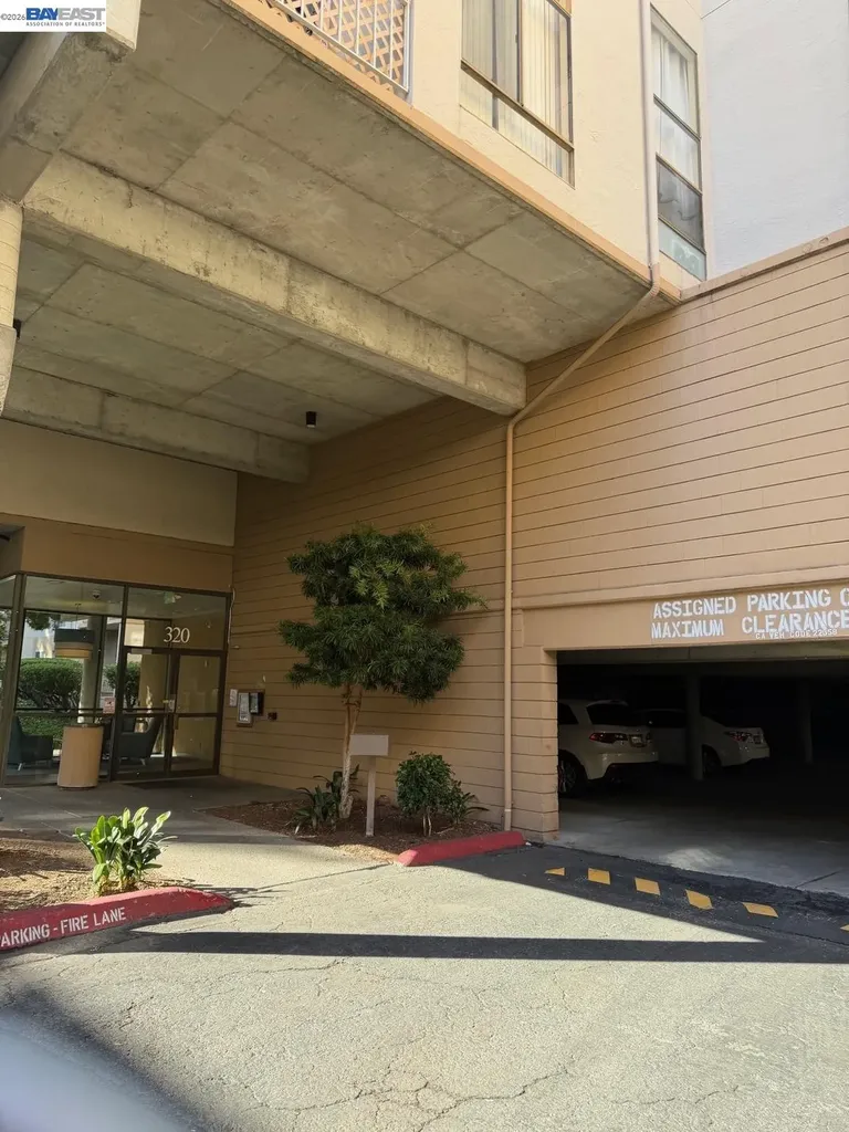 320 Civic Drive Walnut Creek CA 94596