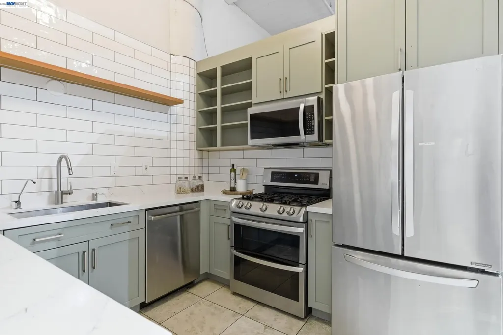 4053 Harlan Street Emeryville CA 94608