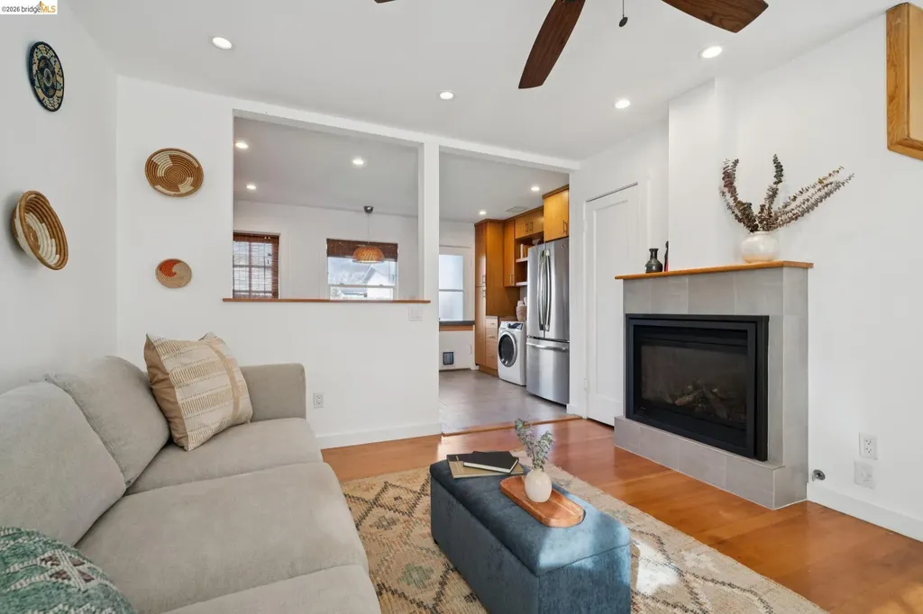 137 Collins Street Richmond CA 94801