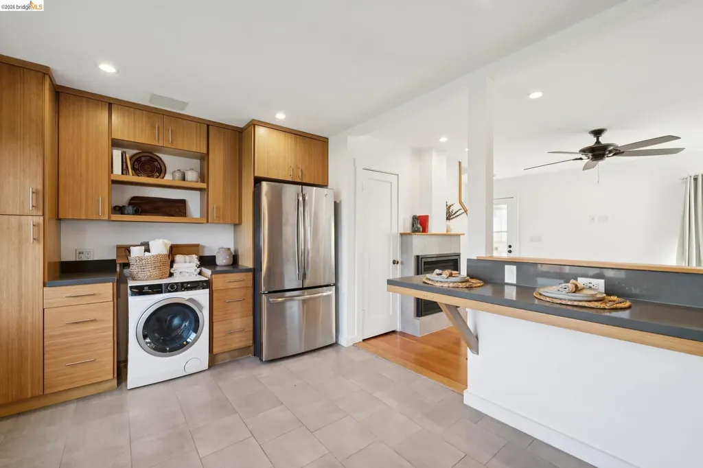 137 Collins Street Richmond CA 94801