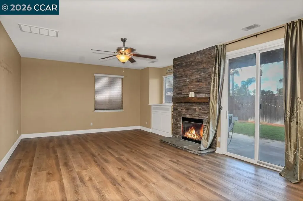 361 Clove Way Oakley CA 94561