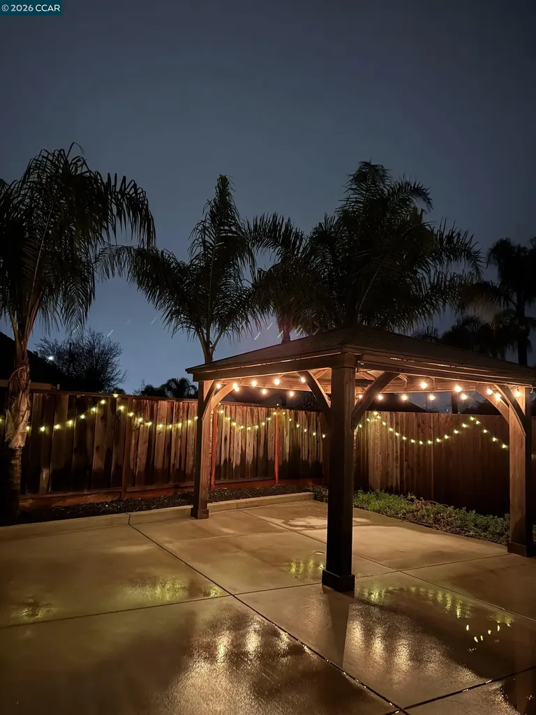 361 Clove Way Oakley CA 94561