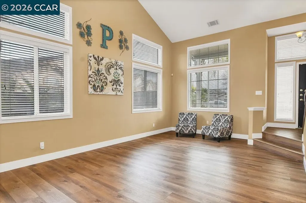 361 Clove Way Oakley CA 94561