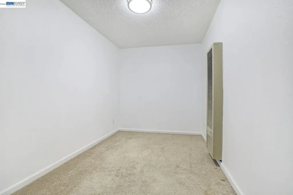29300 Dixon Street Hayward CA 94544