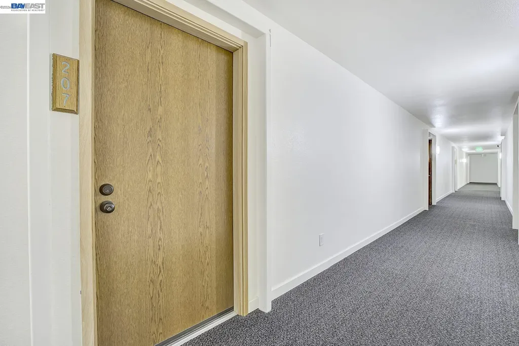 29300 Dixon Street Hayward CA 94544