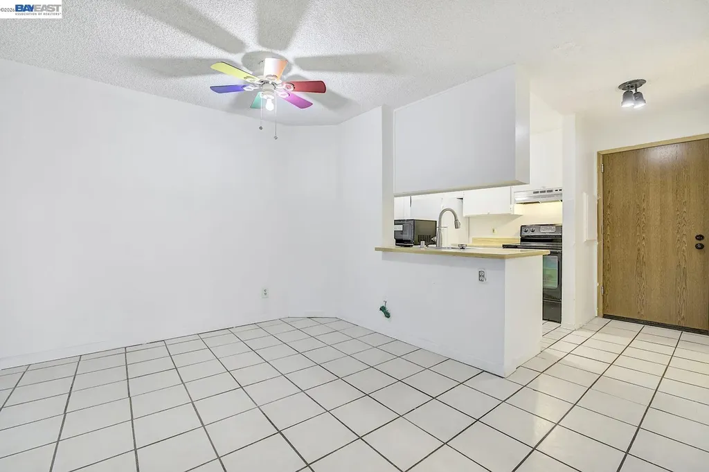 29300 Dixon Street Hayward CA 94544