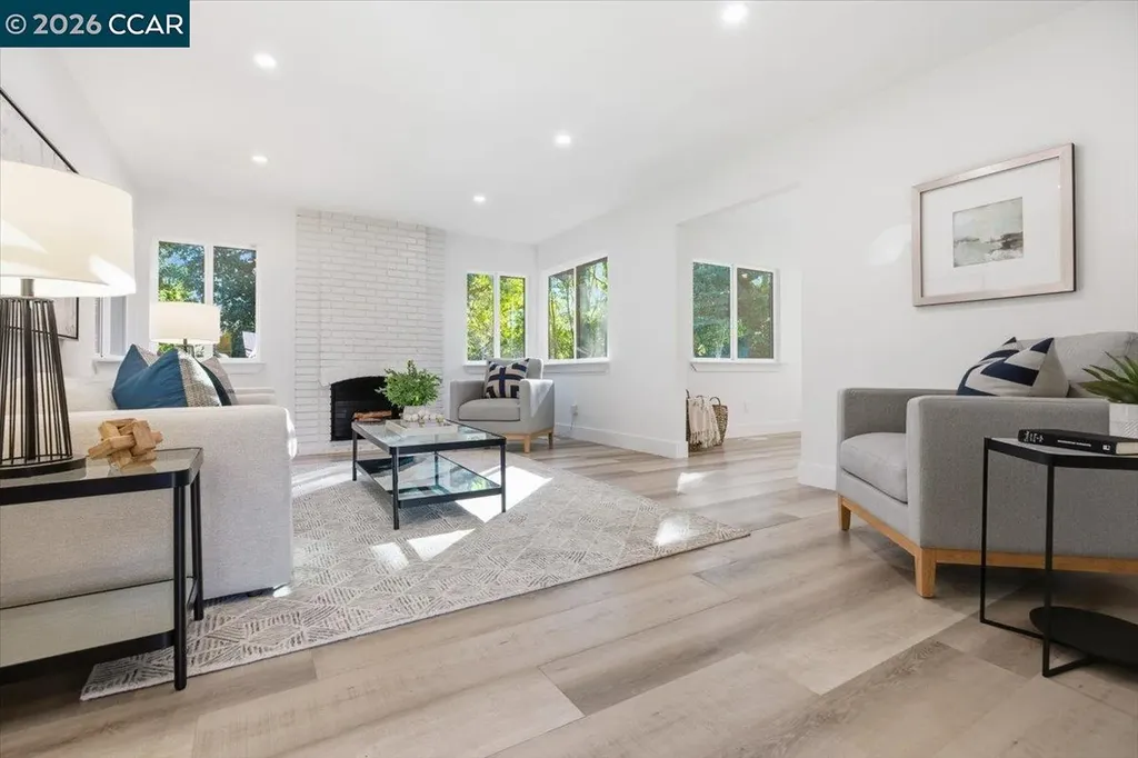 6 Sparrow Court Moraga CA 94556