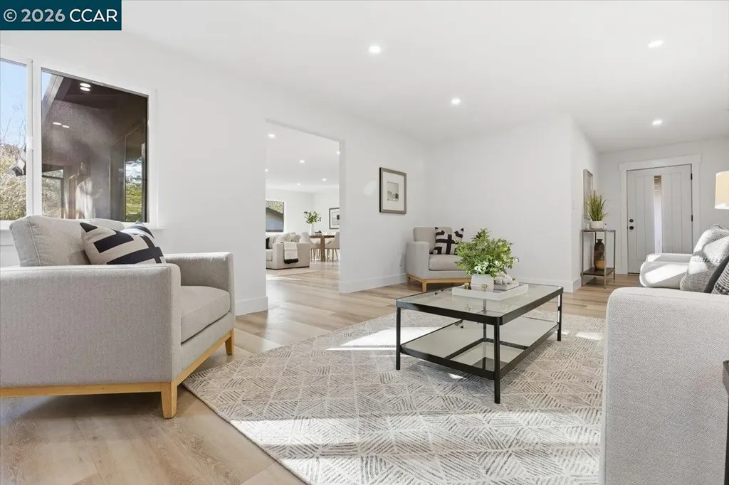 6 Sparrow Court Moraga CA 94556