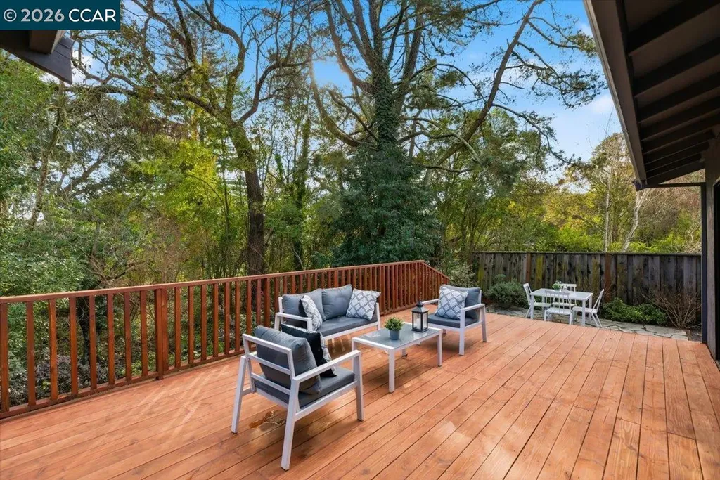 6 Sparrow Court Moraga CA 94556