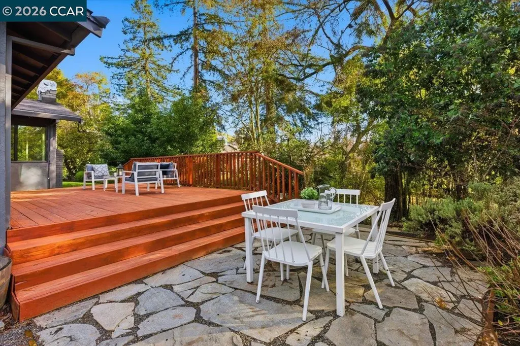 6 Sparrow Court Moraga CA 94556