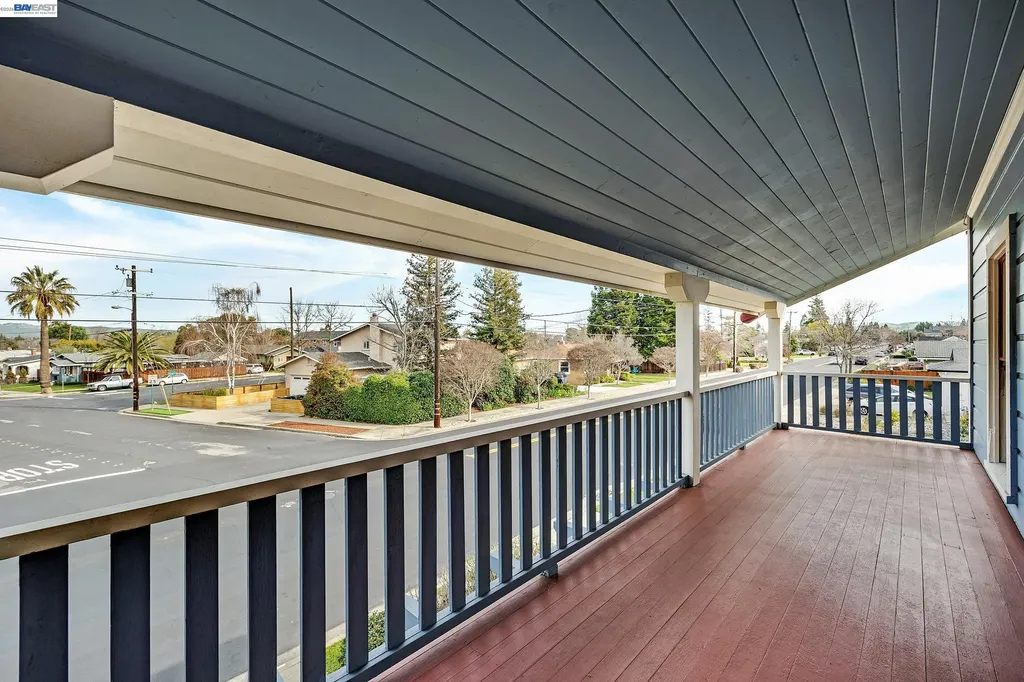 2211 College Avenue Livermore CA 94550