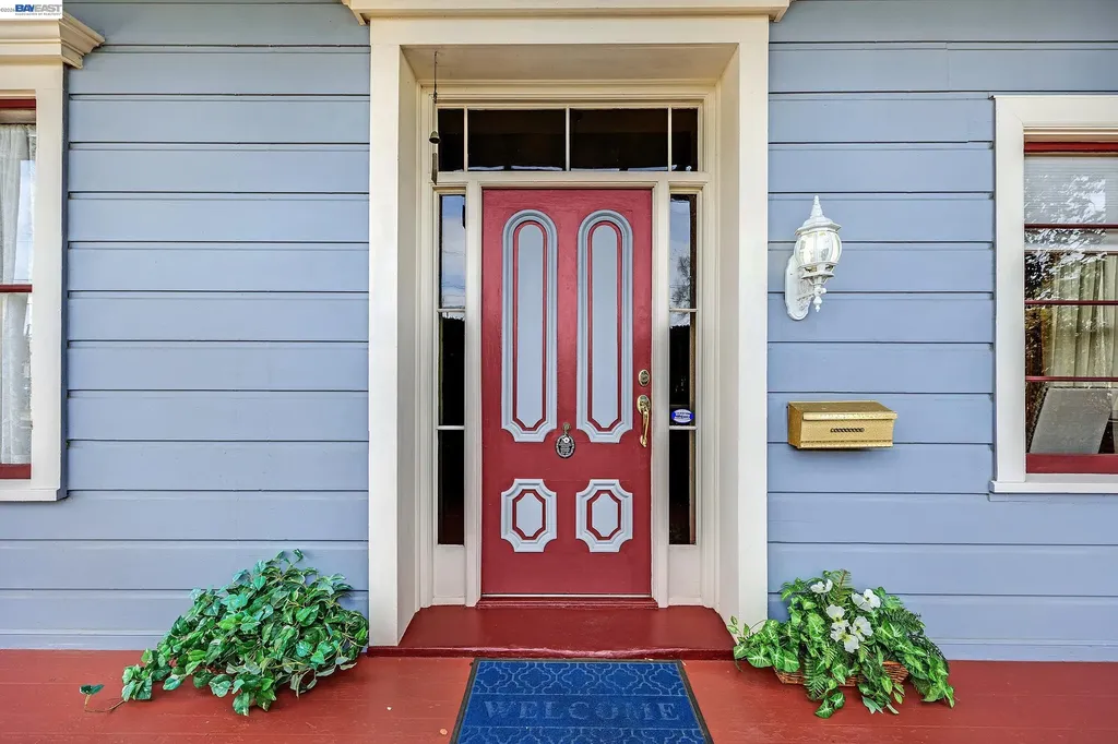 2211 College Avenue Livermore CA 94550