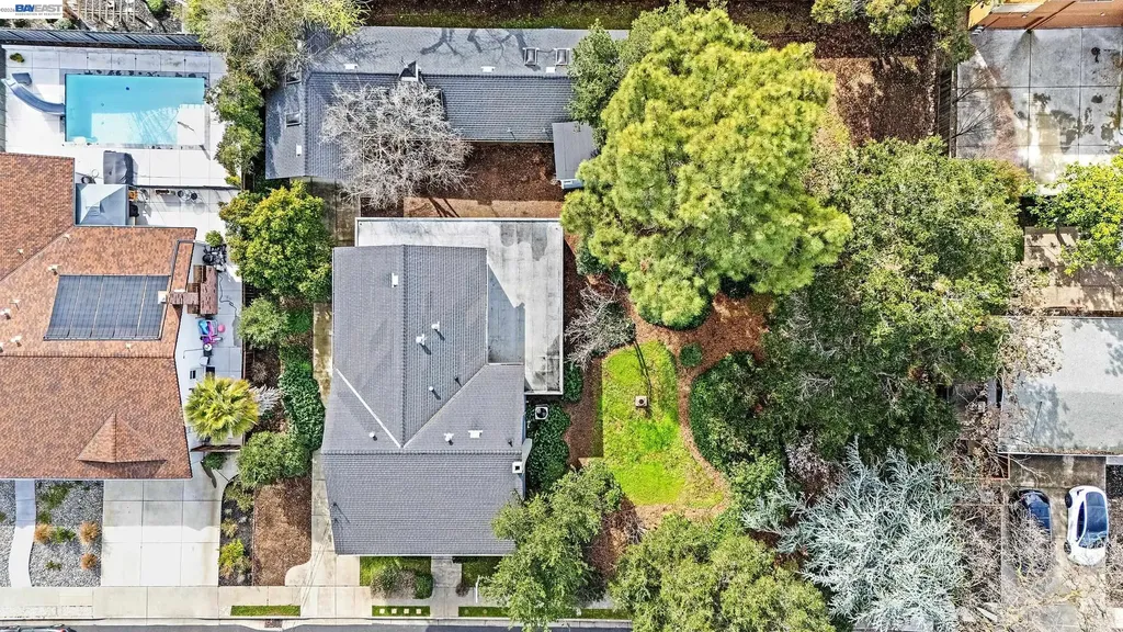 2211 College Avenue Livermore CA 94550