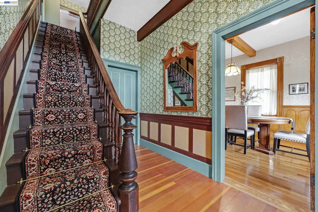 2211 College Avenue Livermore CA 94550