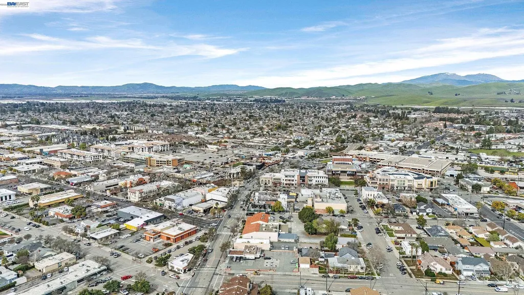 2211 College Avenue Livermore CA 94550