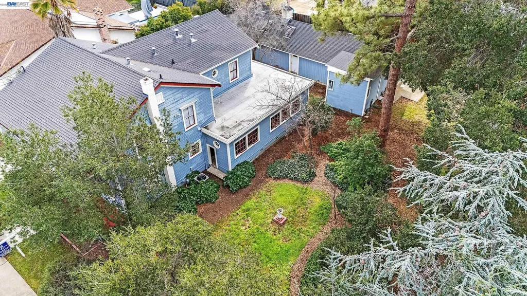 2211 College Avenue Livermore CA 94550