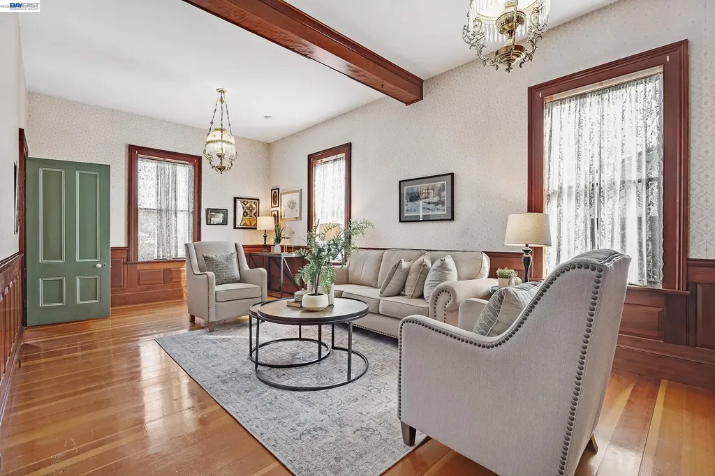 2211 College Avenue Livermore CA 94550