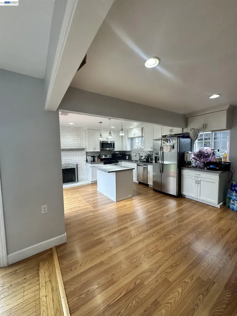 26847 Gaither Way Hayward CA 94544