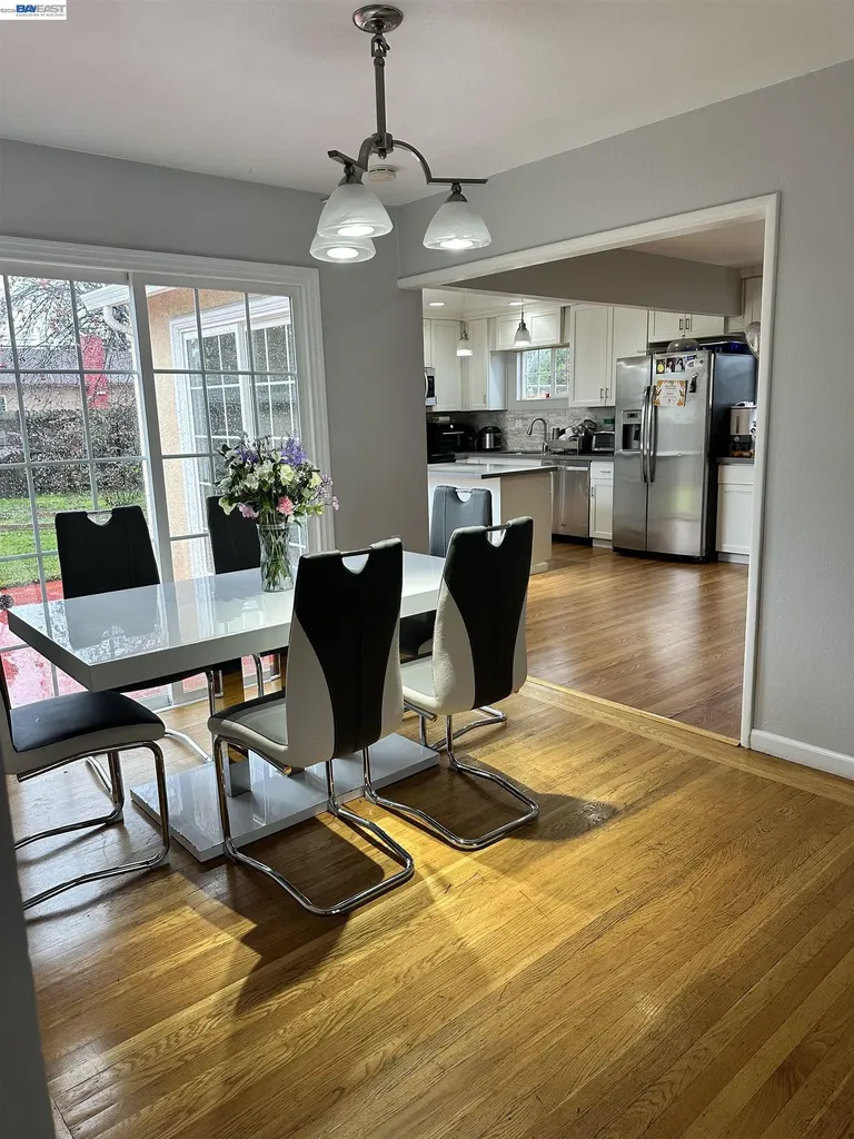 26847 Gaither Way Hayward CA 94544