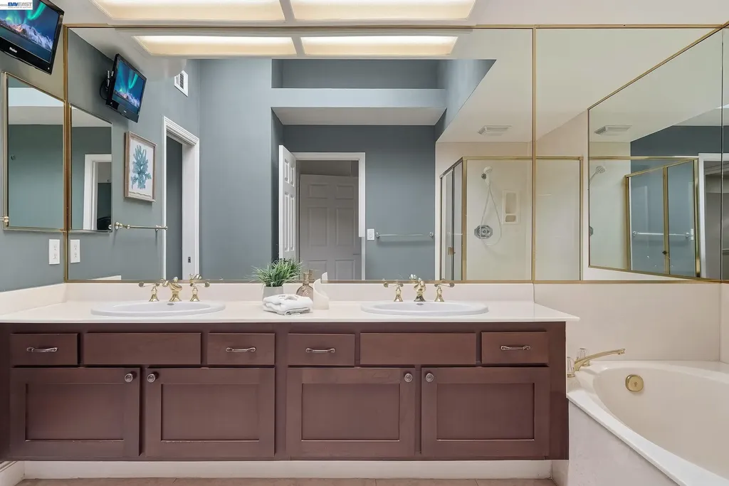 5445 Canyon Crest Drive San Ramon CA 94582