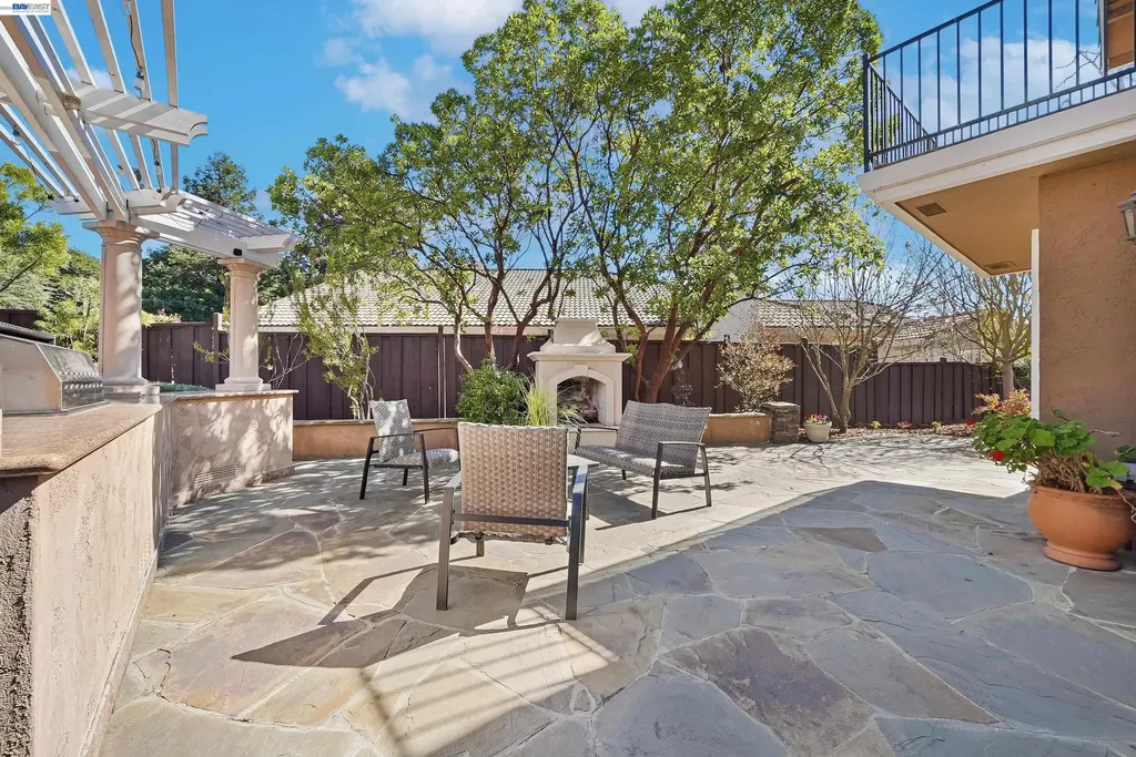 5445 Canyon Crest Drive San Ramon CA 94582