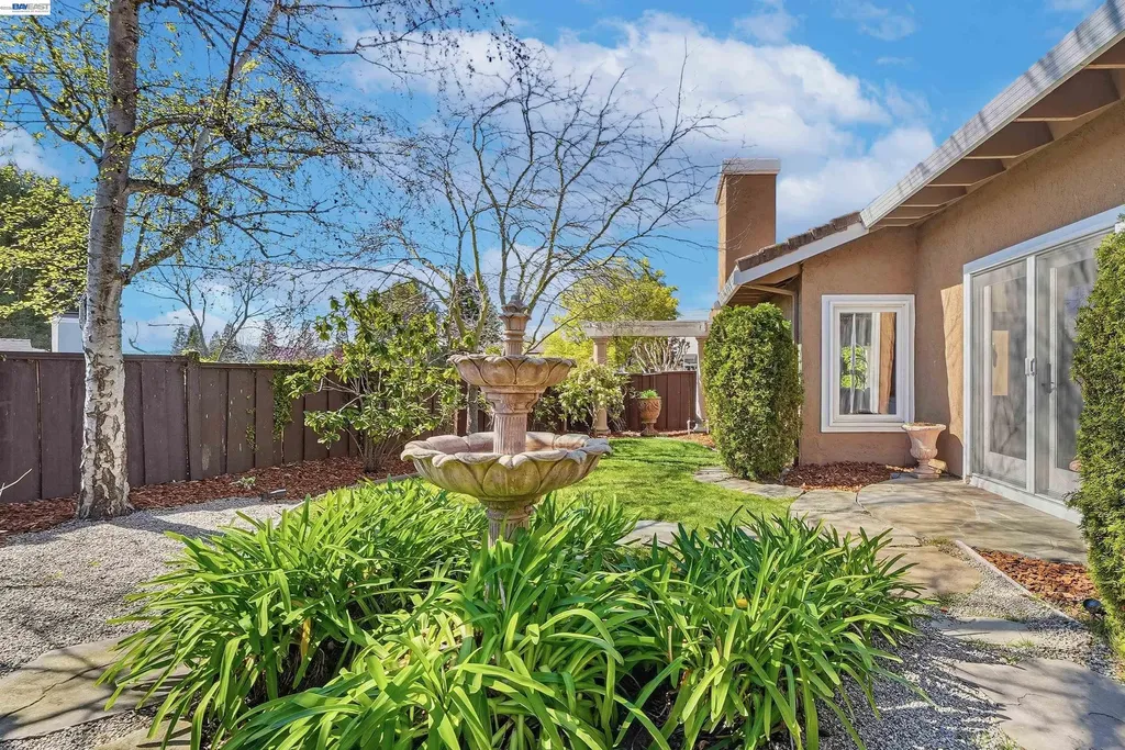 5445 Canyon Crest Drive San Ramon CA 94582