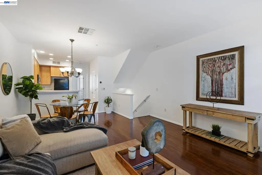 22876 Charing Street Hayward CA 94541