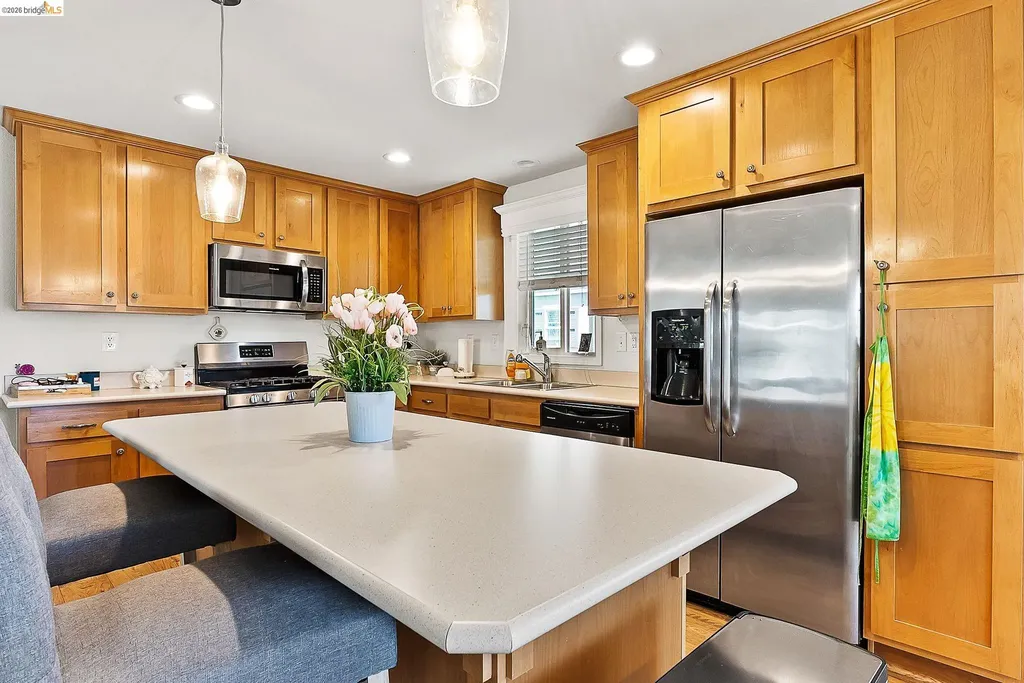 156 Tiki Lane Pittsburg CA 94565