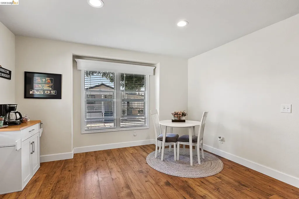156 Tiki Lane Pittsburg CA 94565