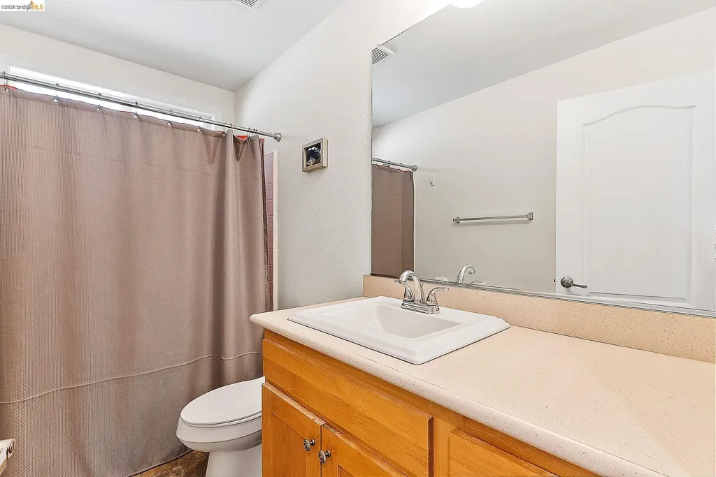156 Tiki Lane Pittsburg CA 94565