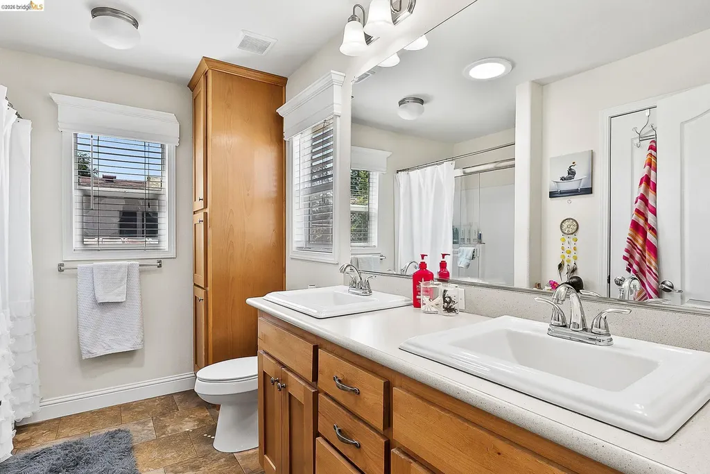 156 Tiki Lane Pittsburg CA 94565