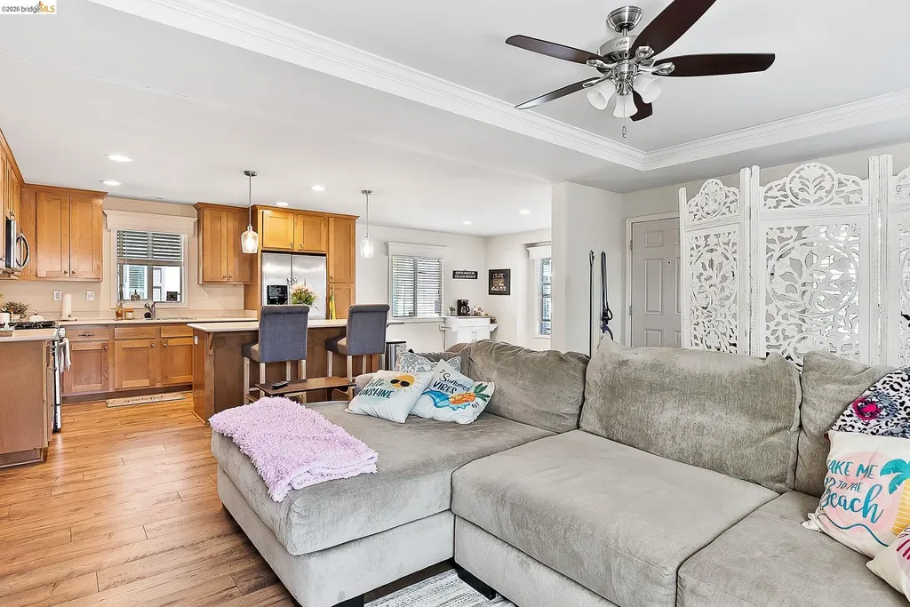 156 Tiki Lane Pittsburg CA 94565