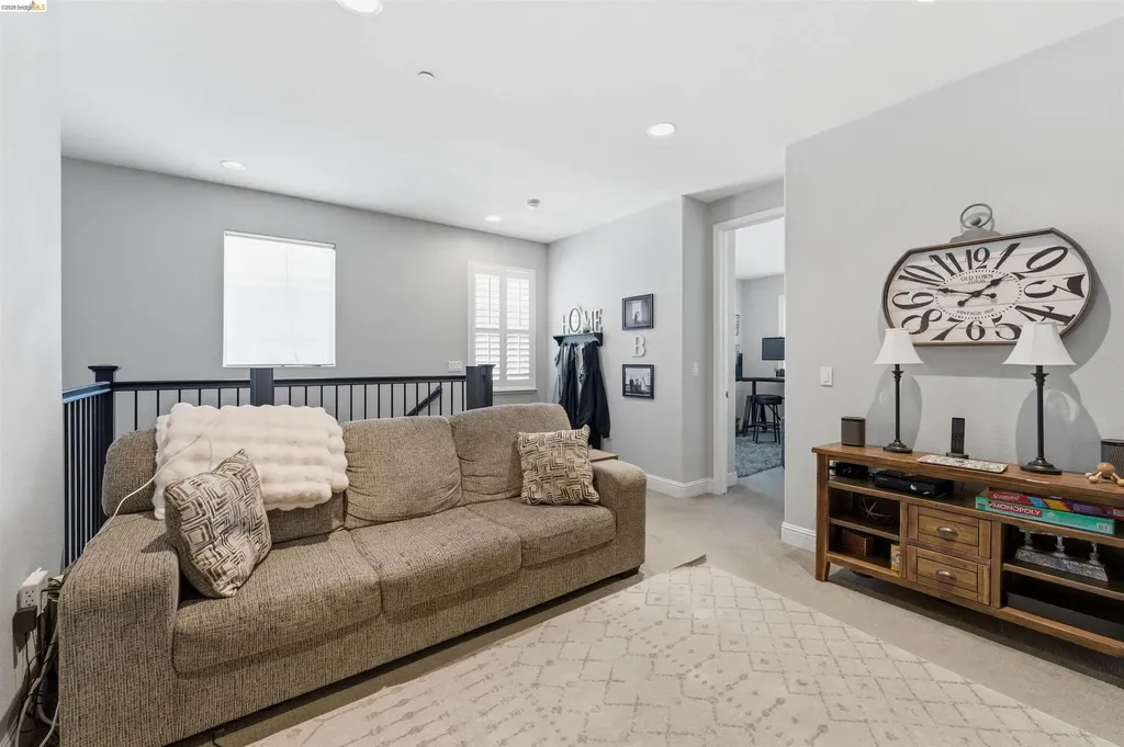 72 Greystone Place Pittsburg CA 94565