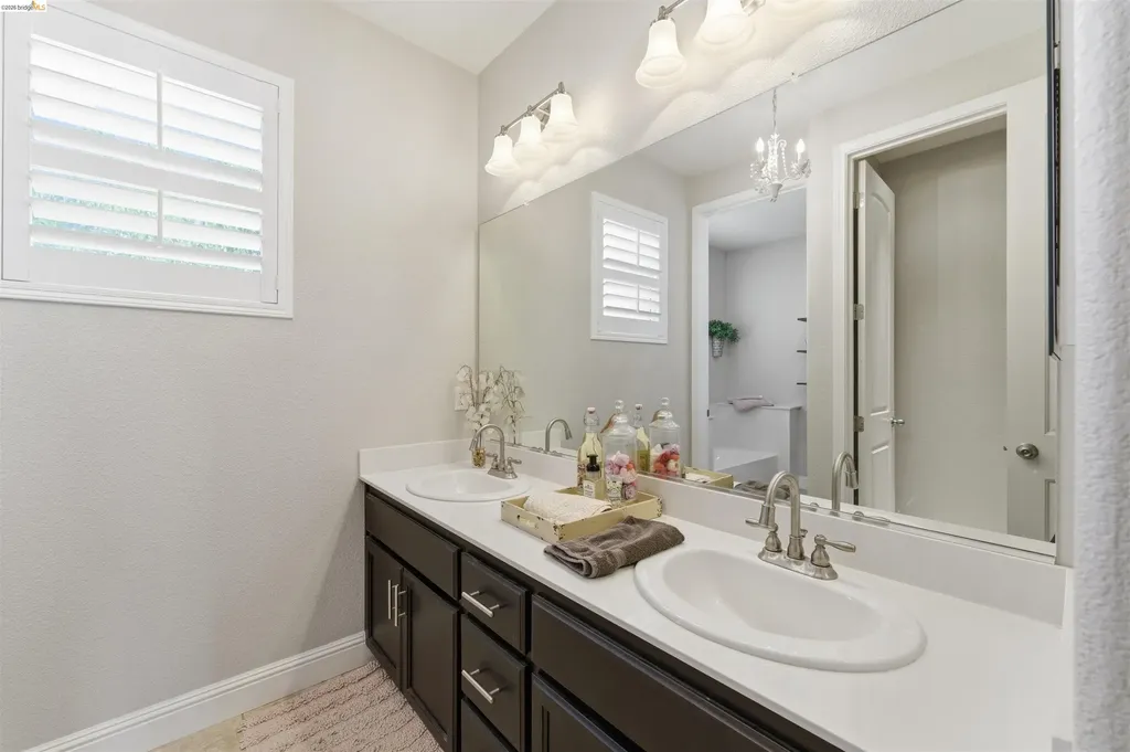 72 Greystone Place Pittsburg CA 94565