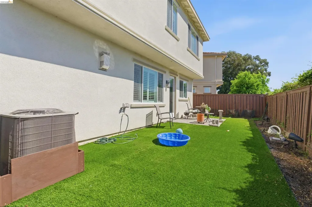 72 Greystone Place Pittsburg CA 94565